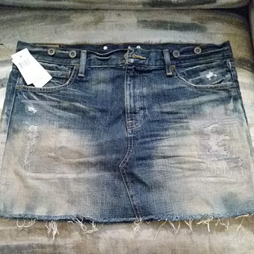 Destroyed denim skirt